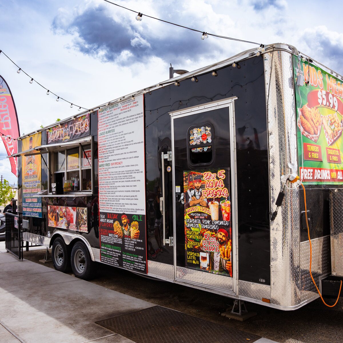Barrio Fries food truck at Nuevo Atrisco