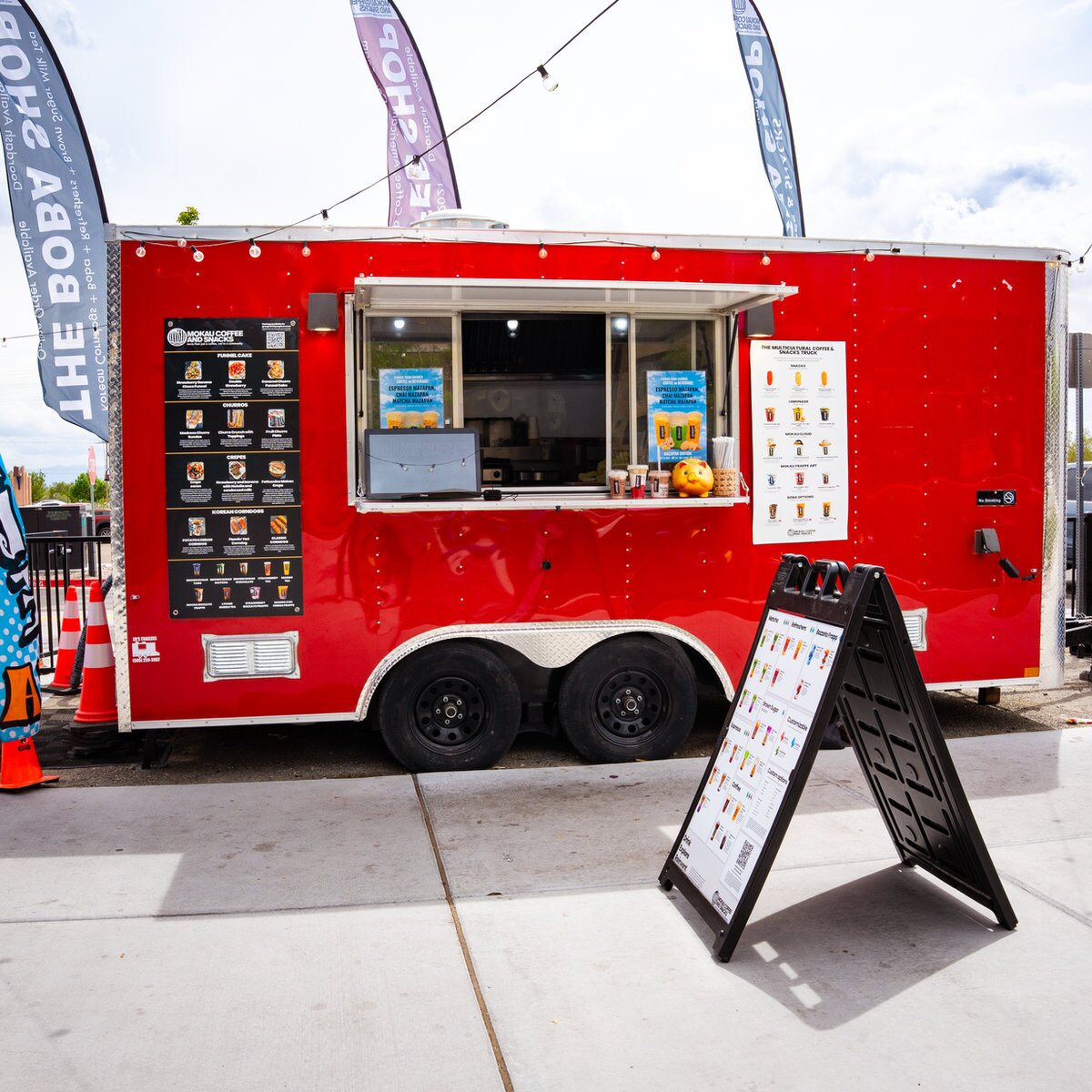 Mokau Coffee & Snacks food truck at Nuevo Atrisco