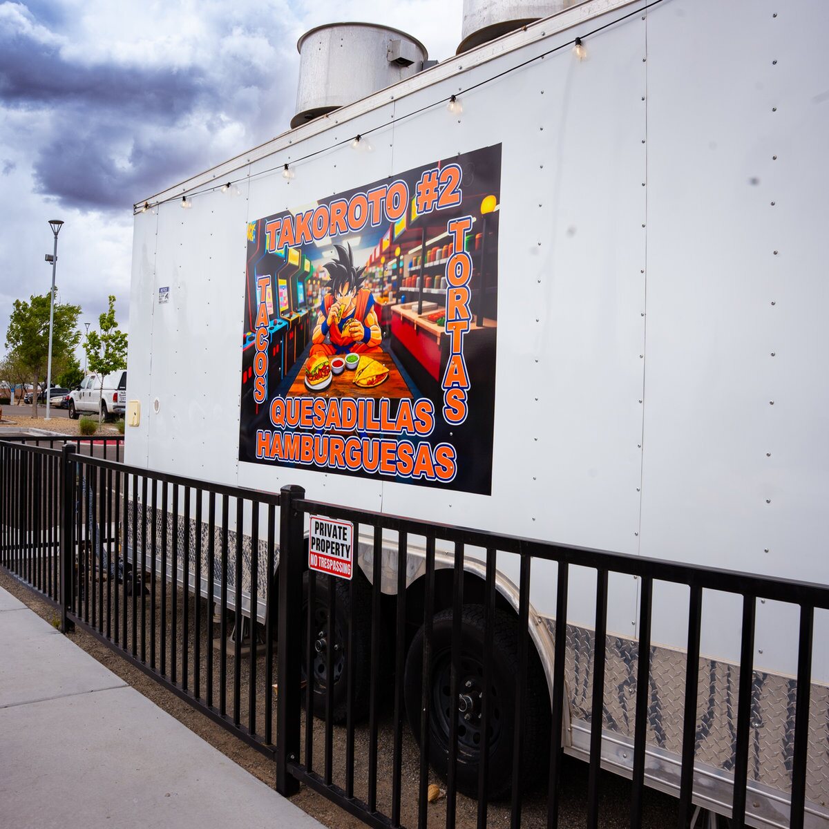 Takoroto food truck at Nuevo Atrisco